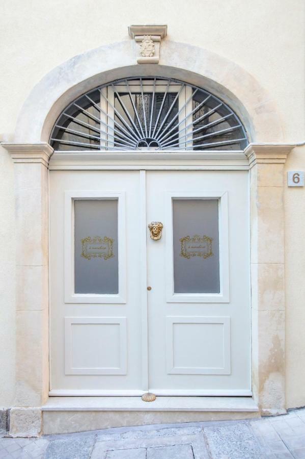 A Marchisa -Noto- Aparthotel Exteriör bild