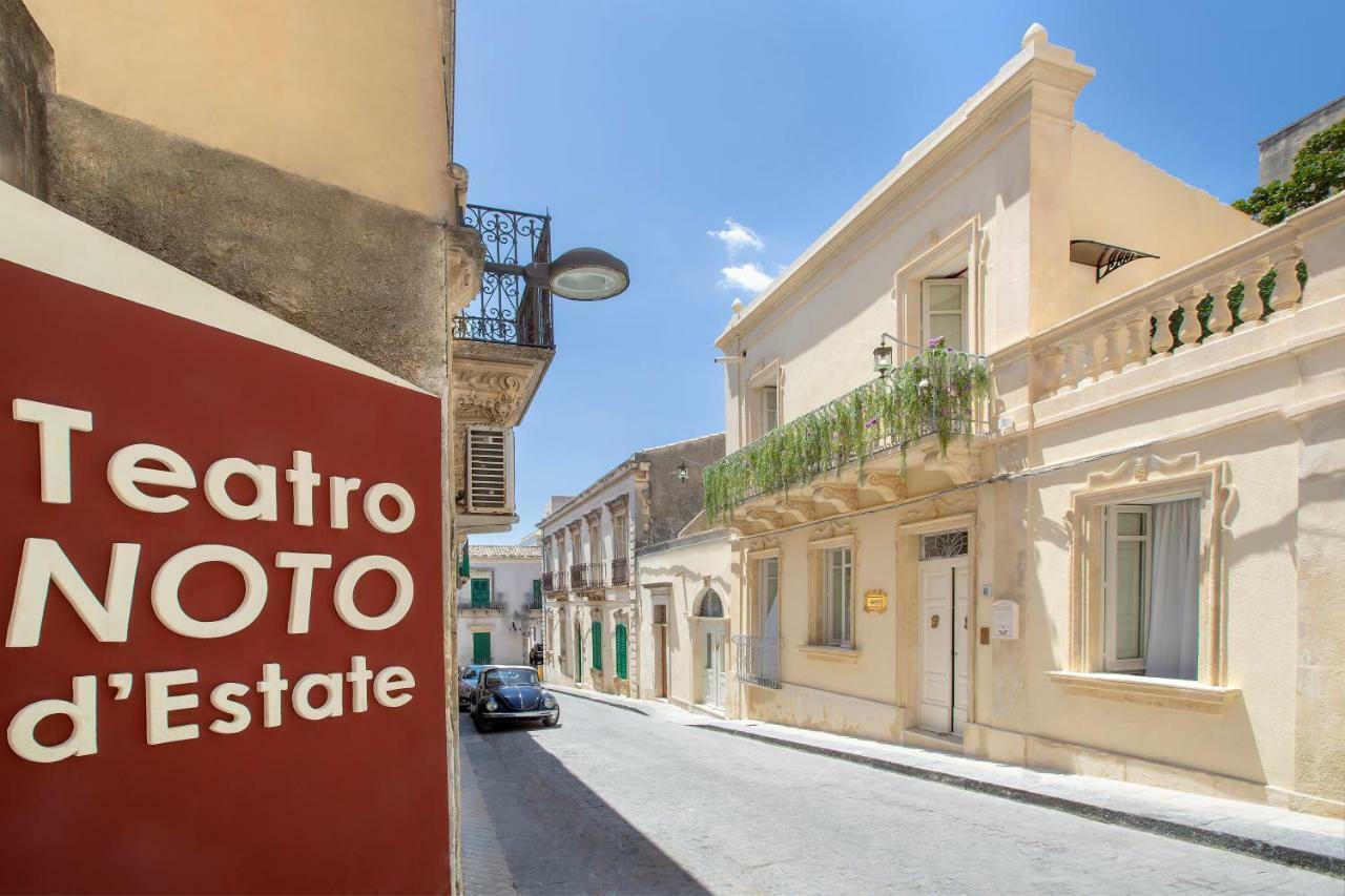 A Marchisa -Noto- Aparthotel Exteriör bild